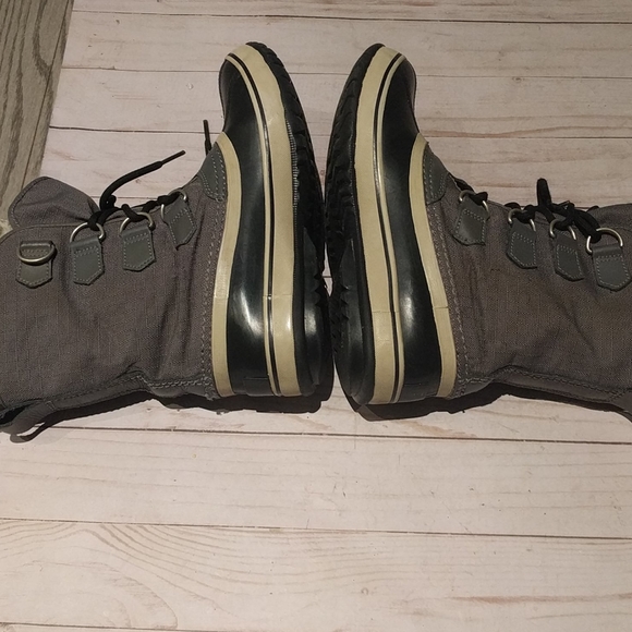 Beautiful grey Sorel boots 🍀🍀🍀 - Picture 8 of 8